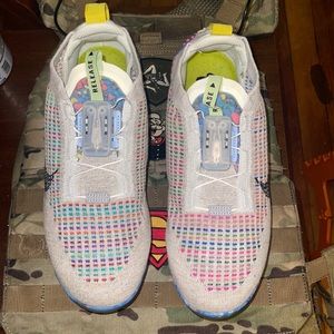 Nike Air VaporMax 2023 Flyknit lite gray baby blue brand new